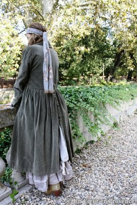 A Heart in Provence: Romantic Dressing