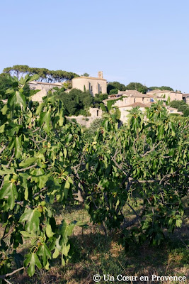 Sérignac, hilltop village typical in Provence