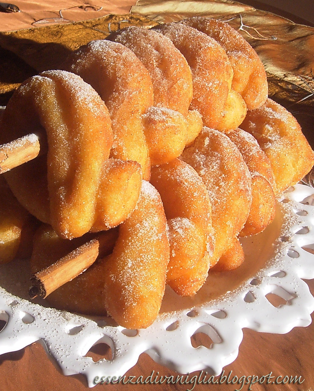 [zeppole3.jpg]