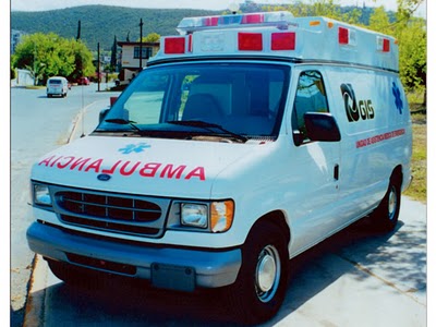 [ambulancia[1].jpg]