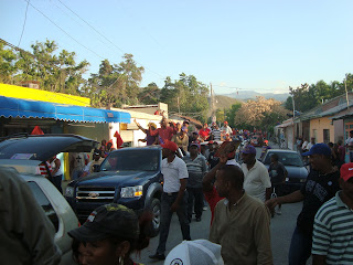 PLD y aliados realizan  multitudinaria caravana en Cabral