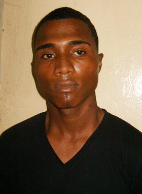 [Deilin+Oscar+P%C3%A9rez+Paredes+(Cara+de+Beta),.jpg]