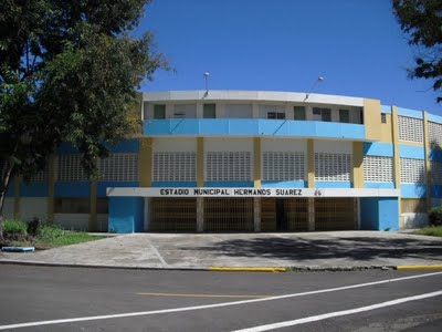[estadio_hermanos_suarez_1[1].JPG]