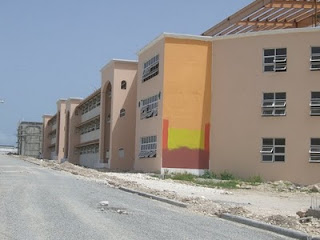 Campamento en la Ciudad Universitaria arriba hoy a su día 13 con muchas promesas de funcionarios