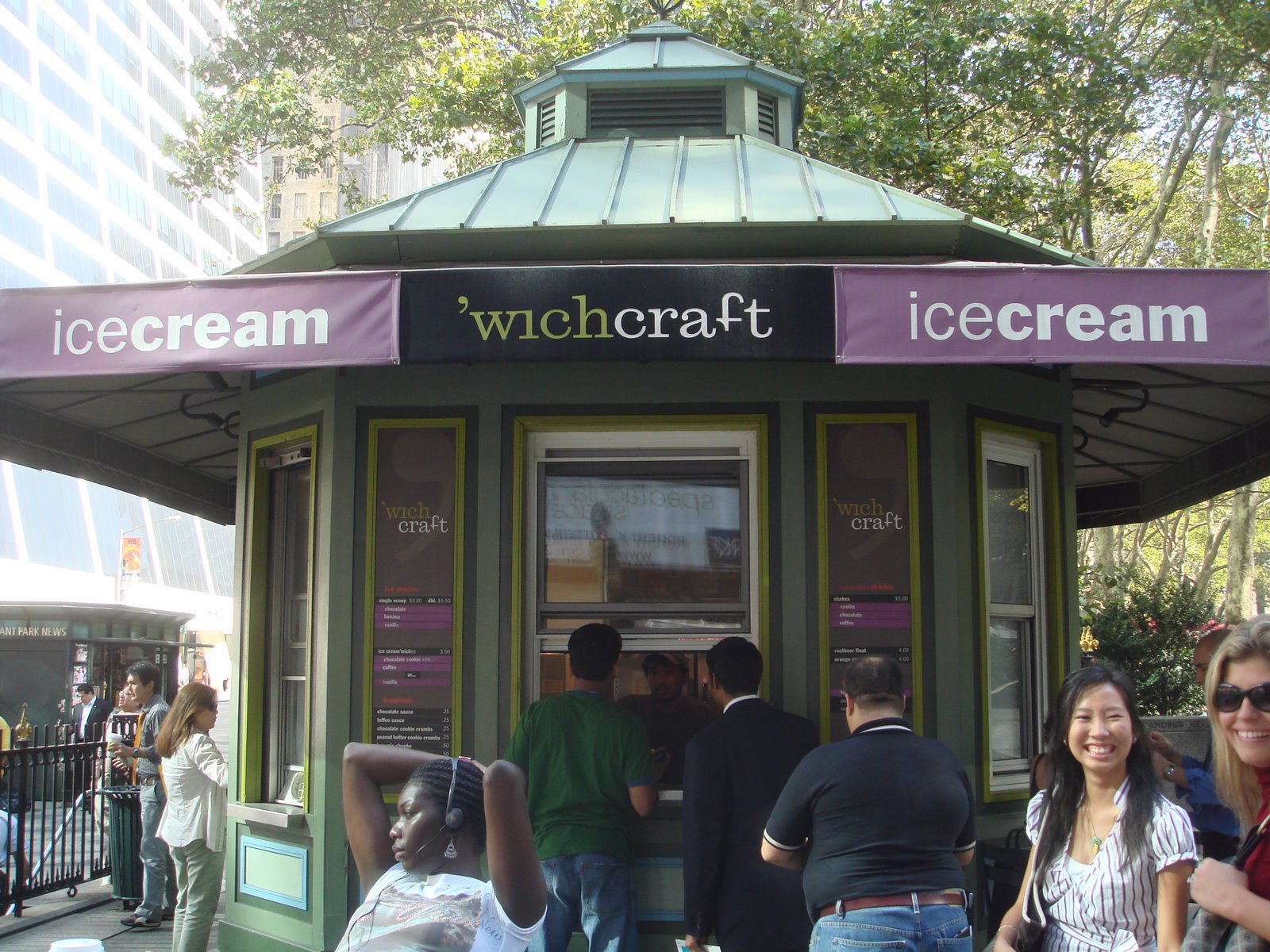 [Wichcraft+Stand.jpg]