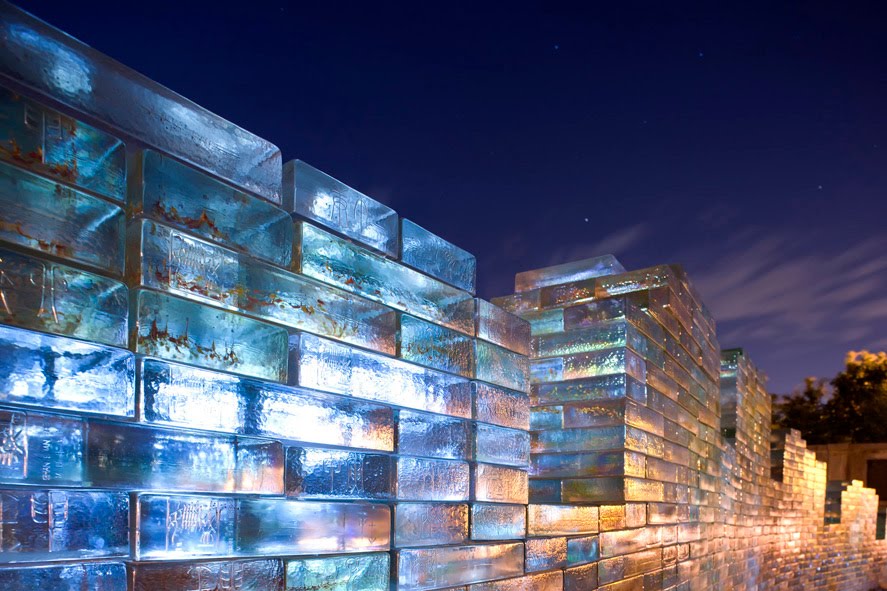 мурал waone'а. минск kazki. абстракция на фасаде здания. Open call. Open walls.