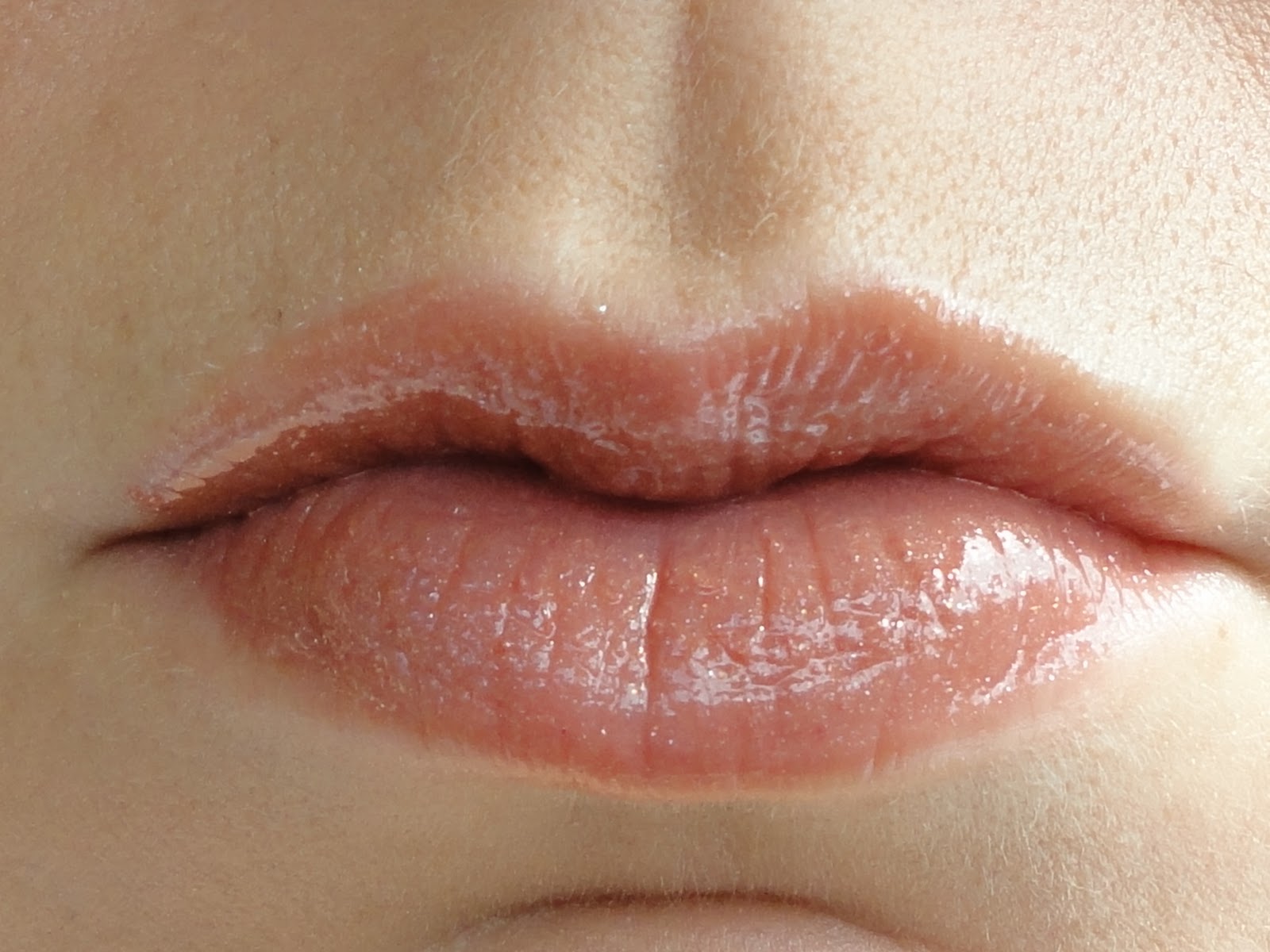 beige chanel lipstick gloss lip felin enough never applied together