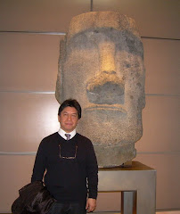 Pedro y Moai (Isla de Pascua)
