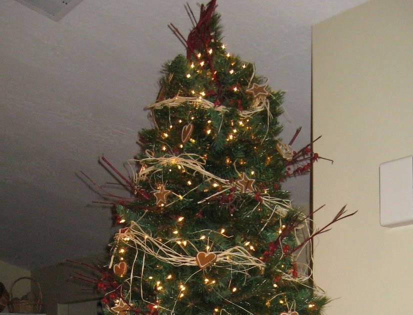 Belly Acre Farm: Rustic Christmas Tree -- inexpensive too!