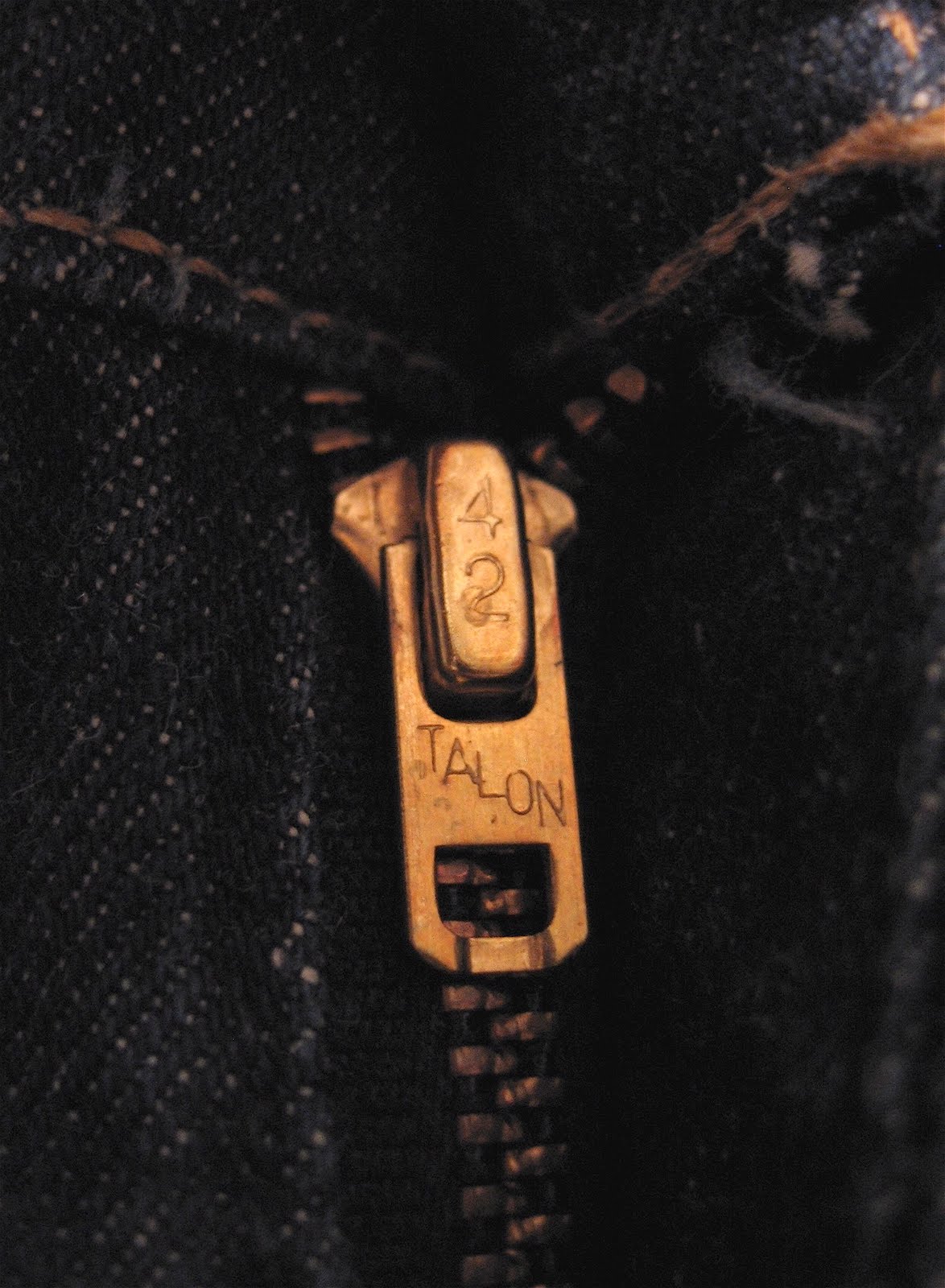 XtimemachineX: Vintage American Zippers