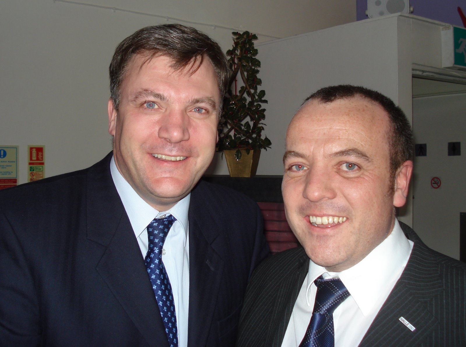 [mike-kane-labour.JPG]