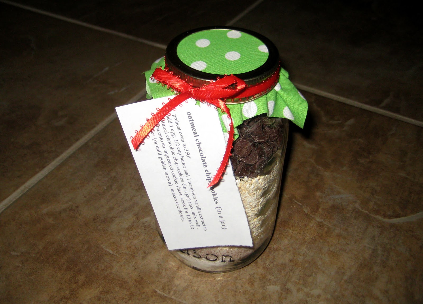 Change Of Venue DIY Oatmeal Chocolate Chip Cookies in A Jar