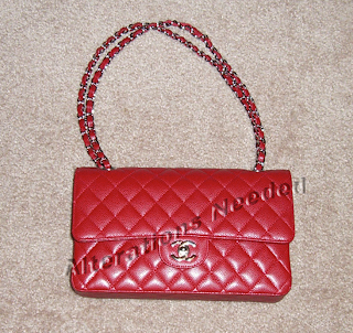 Investing in the Petite Wardrobe: Chanel 2.55 Handbag