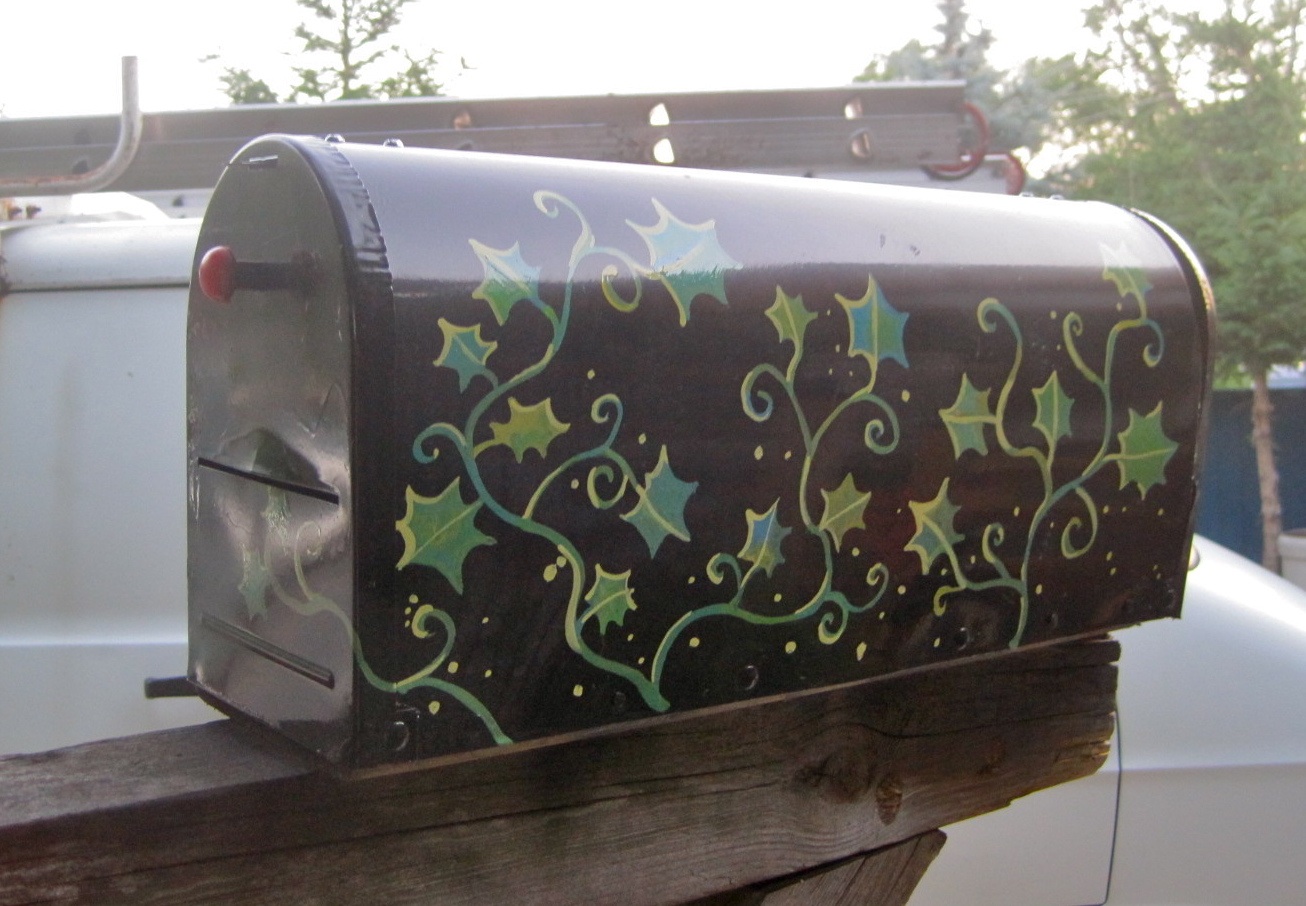flourish custom painted mailbox The Reay's