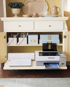 [mla103724_0408_hutch_l.jpg]