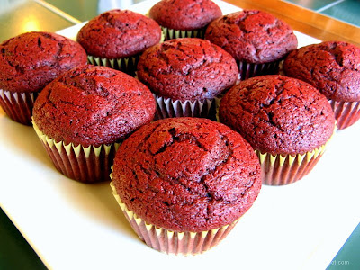 9 red velvet cupcakes in a diamond