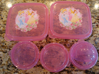 Pink princess sandwich containers and bowls