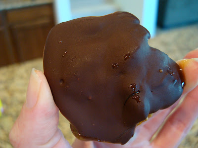 One High Raw Vegan Chocolate "Turtles" 