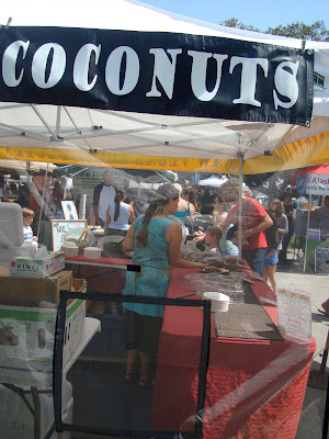 Coconut Stand