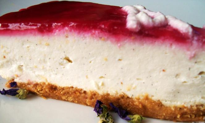 [Dregnas+ricotta+pyragelis+su+granatu+glaistu1.jpg]
