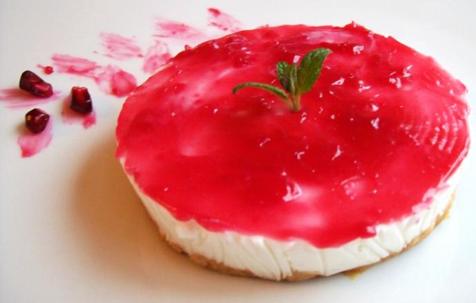 [Drėgnas+ricotta+pyragėlis+su+granatų+glaistu.jpg]