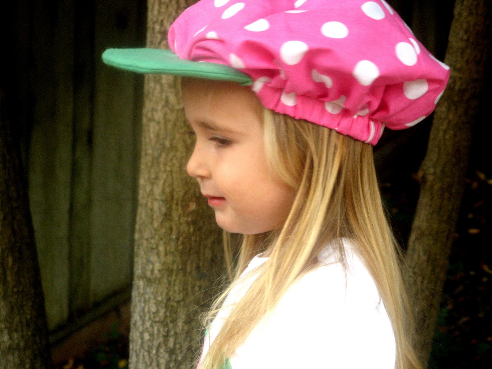 apt-90-tutorial-strawberry-shortcake-hat