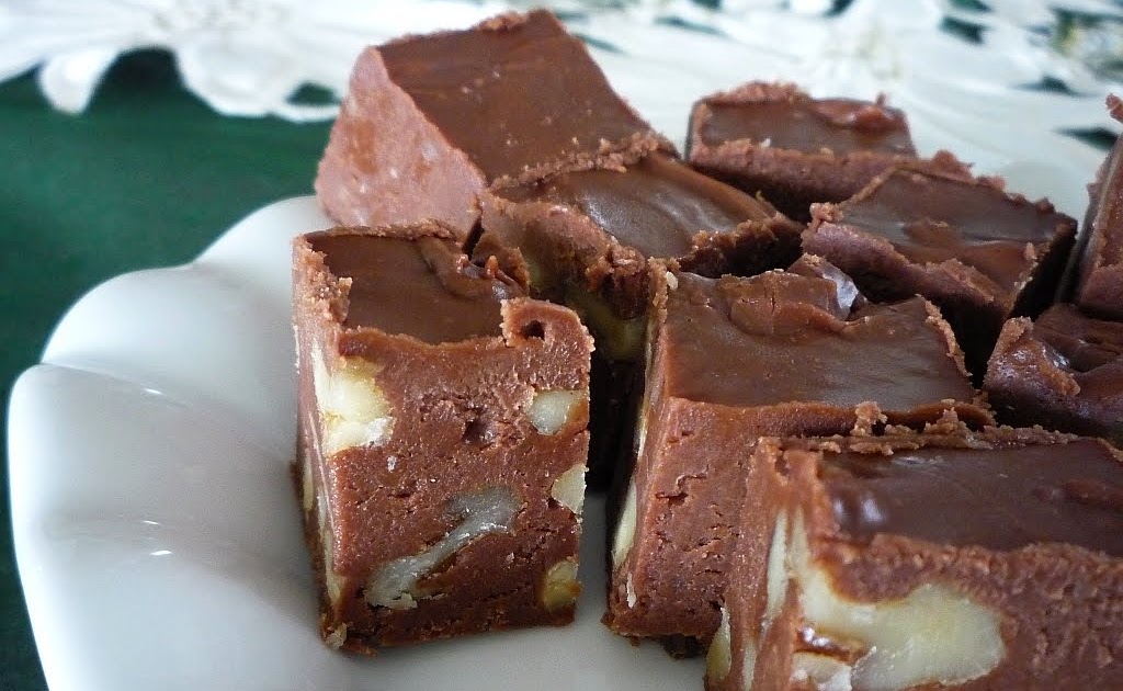 What A Dish! Chocolate Walnut Fudge