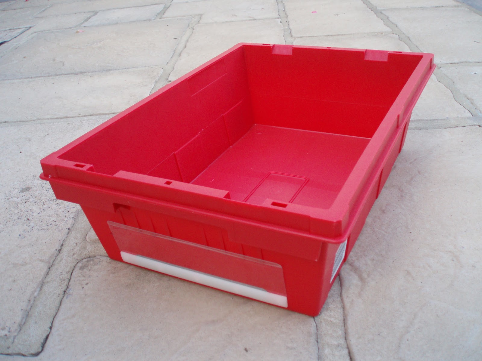 Plastic boxes Plastic Totes, Boxes, Attached Lid Containers and Crates