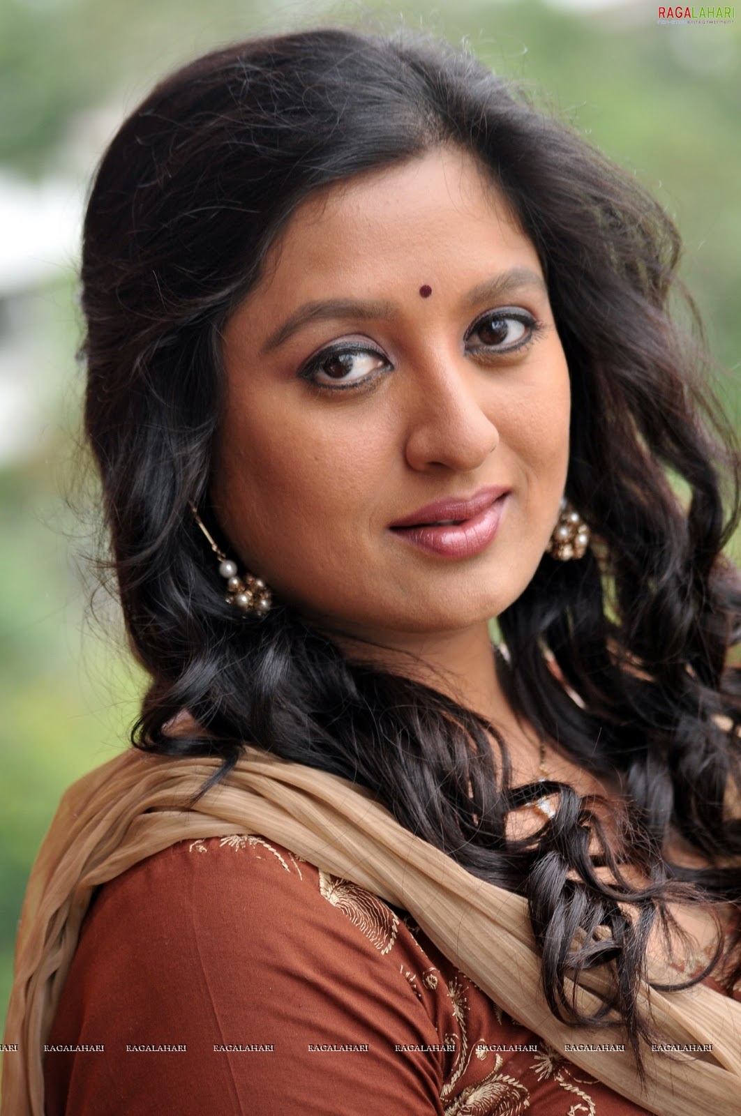 Telugu Tv Actress Names List Mazscreen