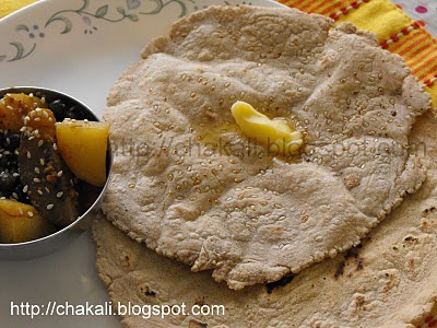 bhakri, bhakari, millet roti, jwarichi bhakri, indian roti recipe