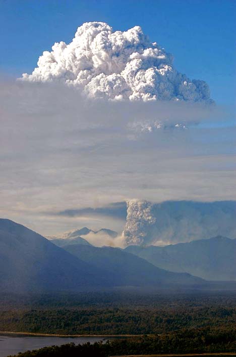 [Chaiten-Volcano-Chile-7.jpg]