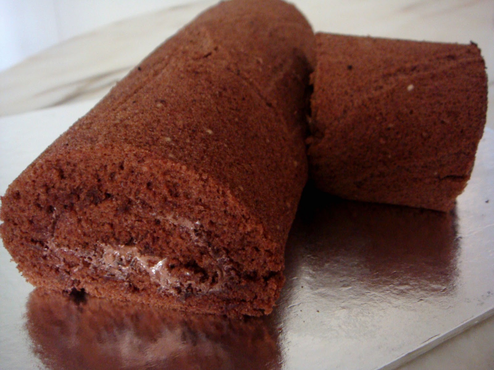 Baking Library Chocolate Log Cake 2