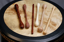 Sticks Bodhran feitas artesanalmente em madeiras sagradas.