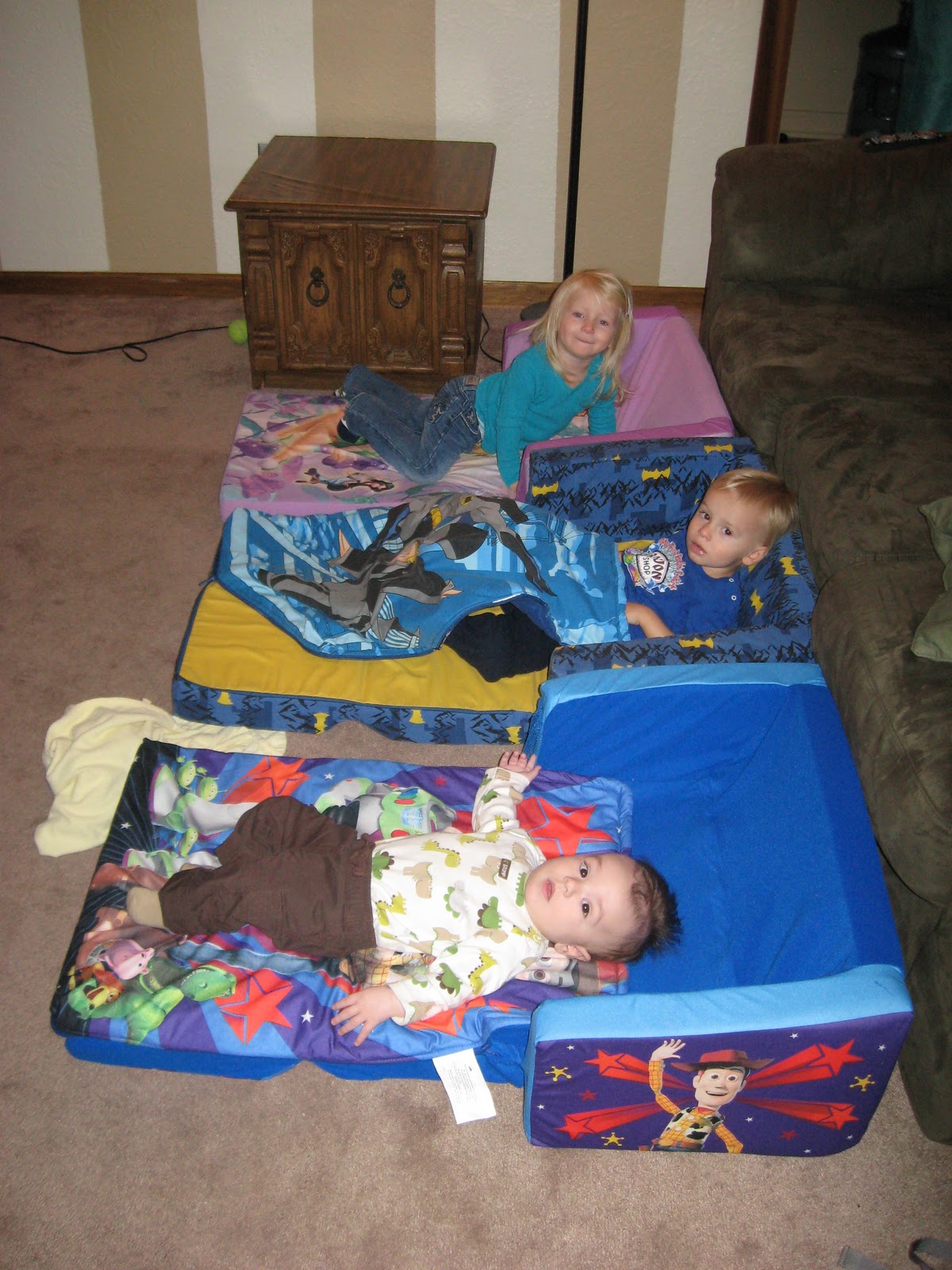 fold out baby couch