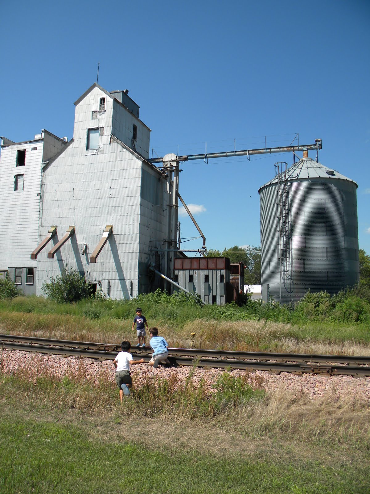 Adventurebound8 Walnut Grove, MN Temperature high 80's