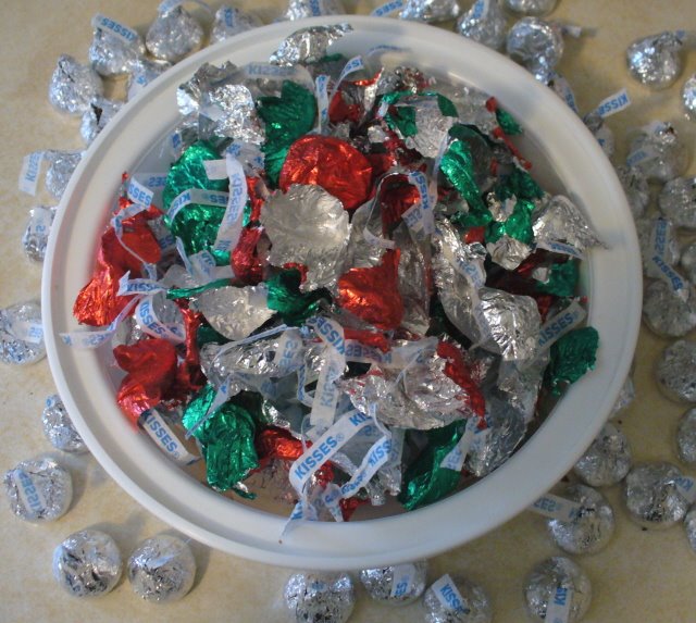 [kisses+garbage.jpg]