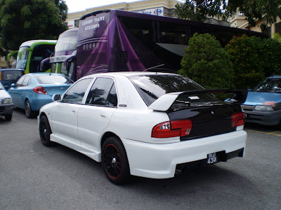 Wira Evo X spoiler