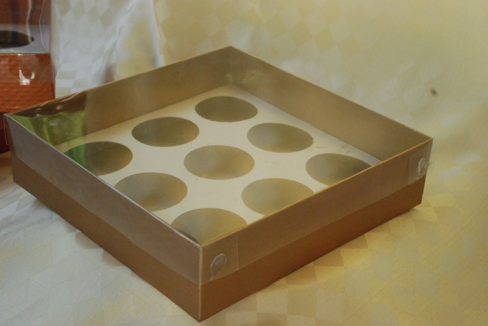 Boxes273 Cupcakes boxes fits 9 large/3.25oz solo cup