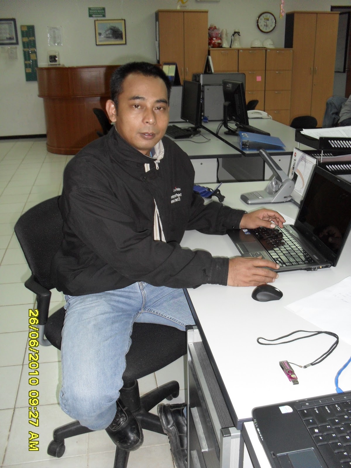 Antara Bandung jeung Batam: PT. VME Process