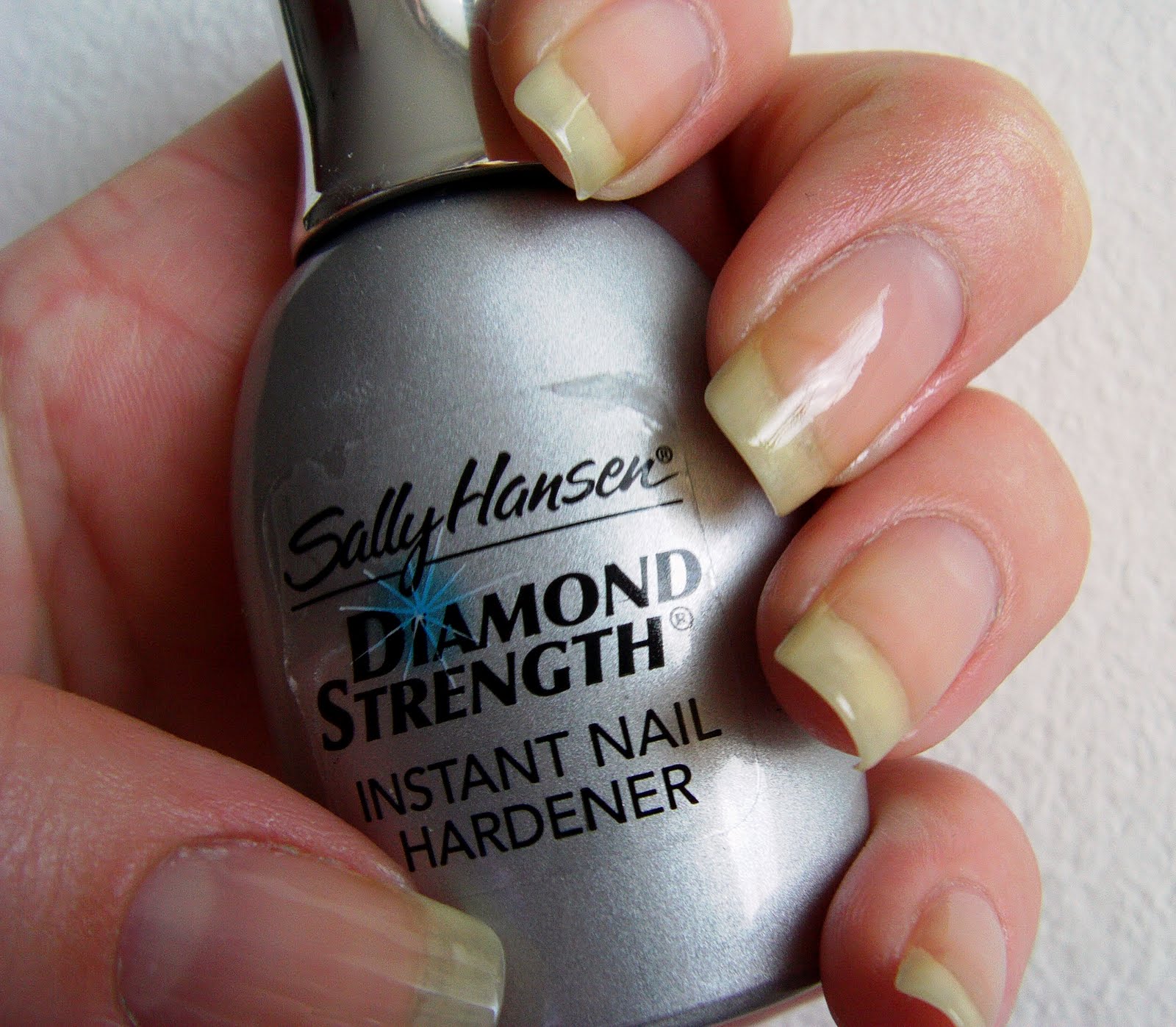 All about nails: Sally Hansen instant nail hardener