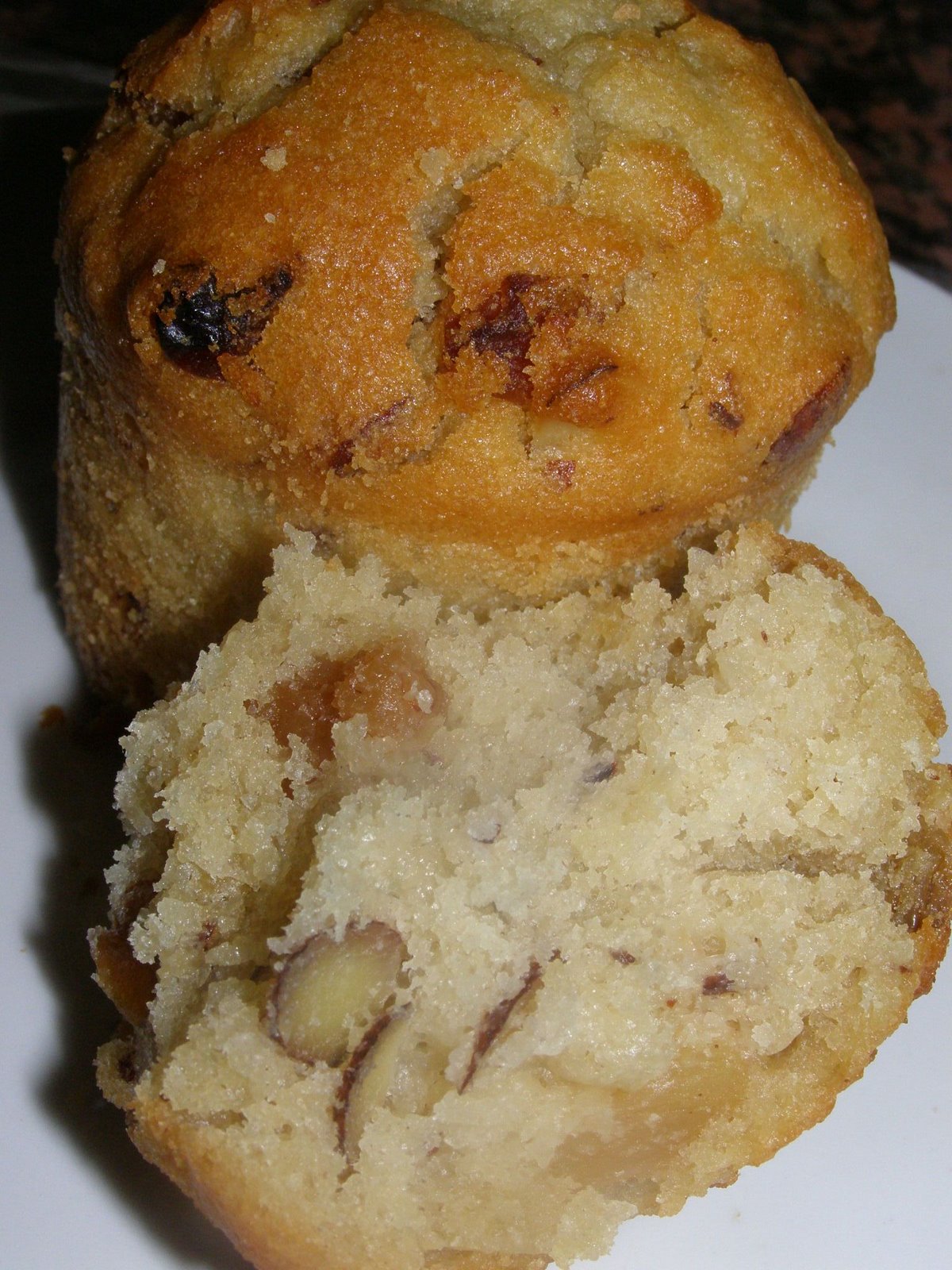 [muffins+amande+raisins+secs.JPG]