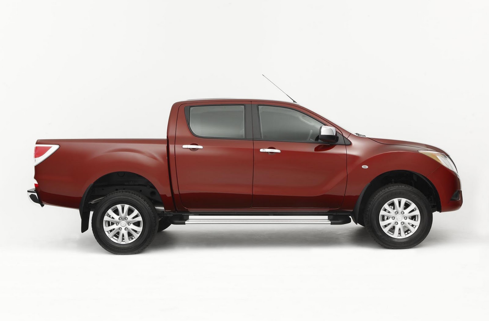 IN4RIDE: 2010 MAZDA BT-50: REAL PICTURES REVEALED