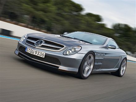 Annual sales of mercedes benz 2011 #2
