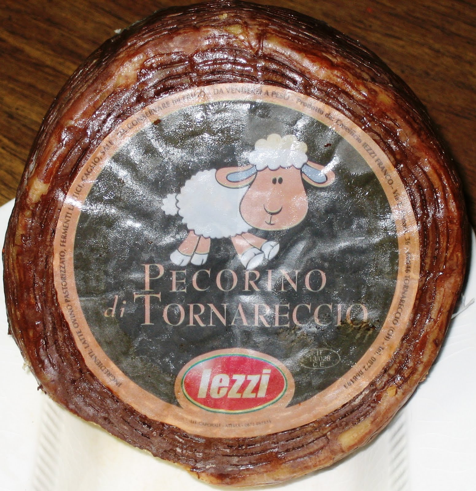 LA CASA E IL GIARDINO Pecorino Cheese from ABRUZZO Formaggio