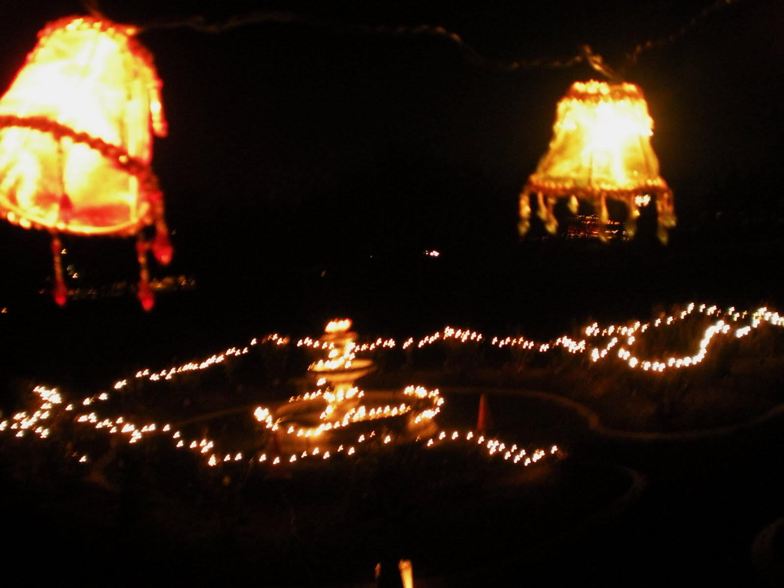 Yakima Valley Blog Luminaria Walk at the Arboretum