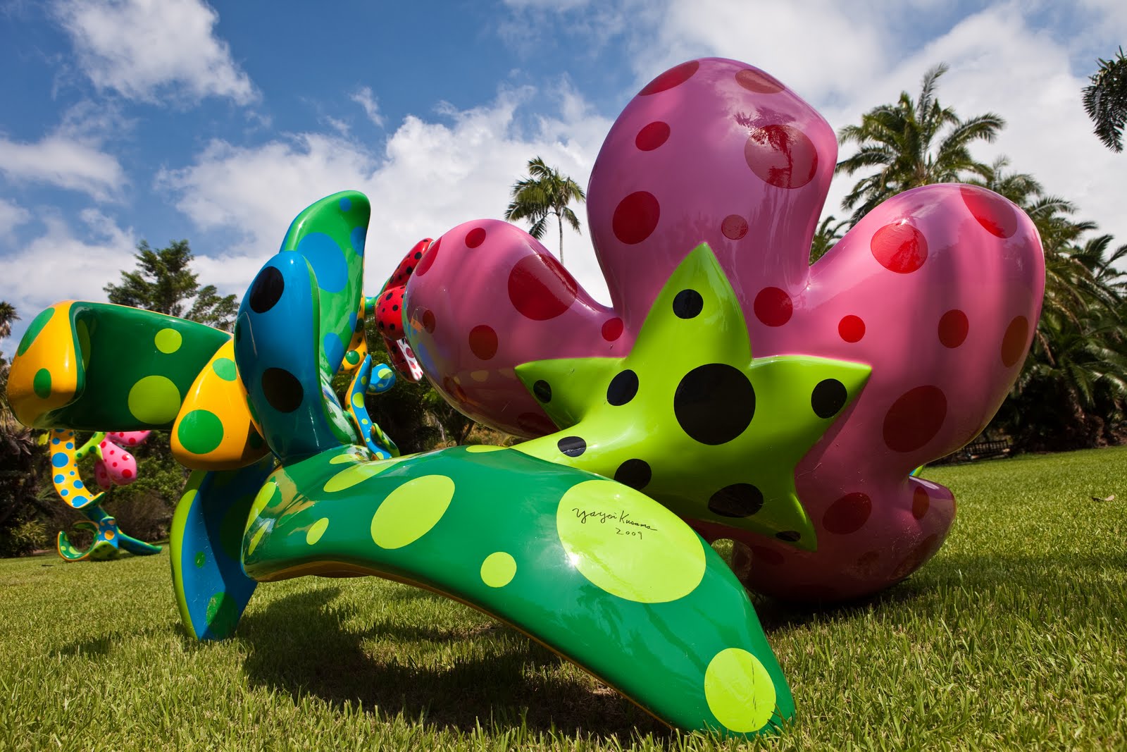 fragments Flowers That Bloom at Midnight by Yayoi Kusama at Fairchild