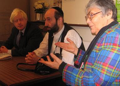 Boris Johnson visits Woodberry Down at the invitation of local Councillors