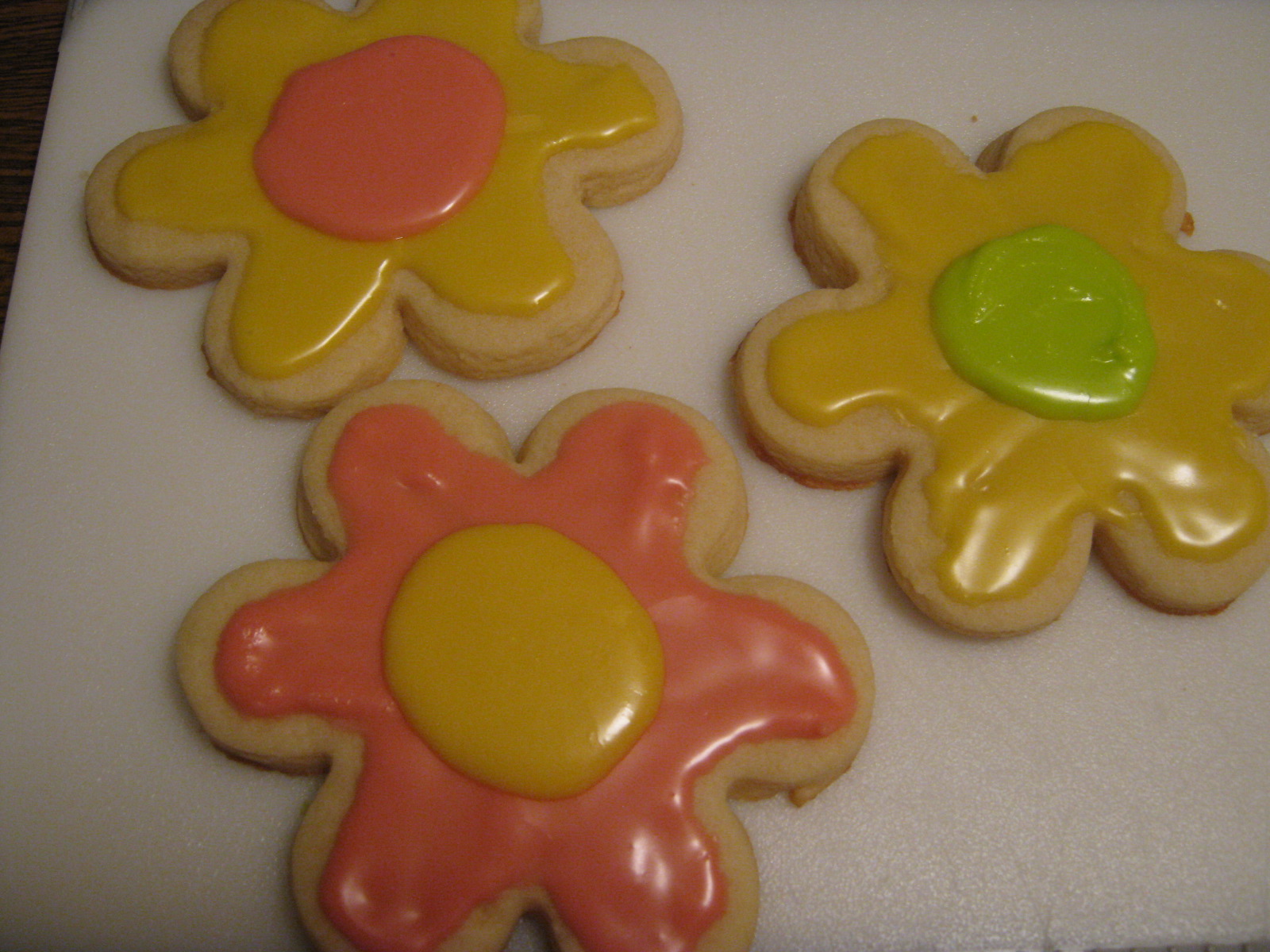 Trace Your Way to Sweet Success: A Guide to Easy Sugar Cookies