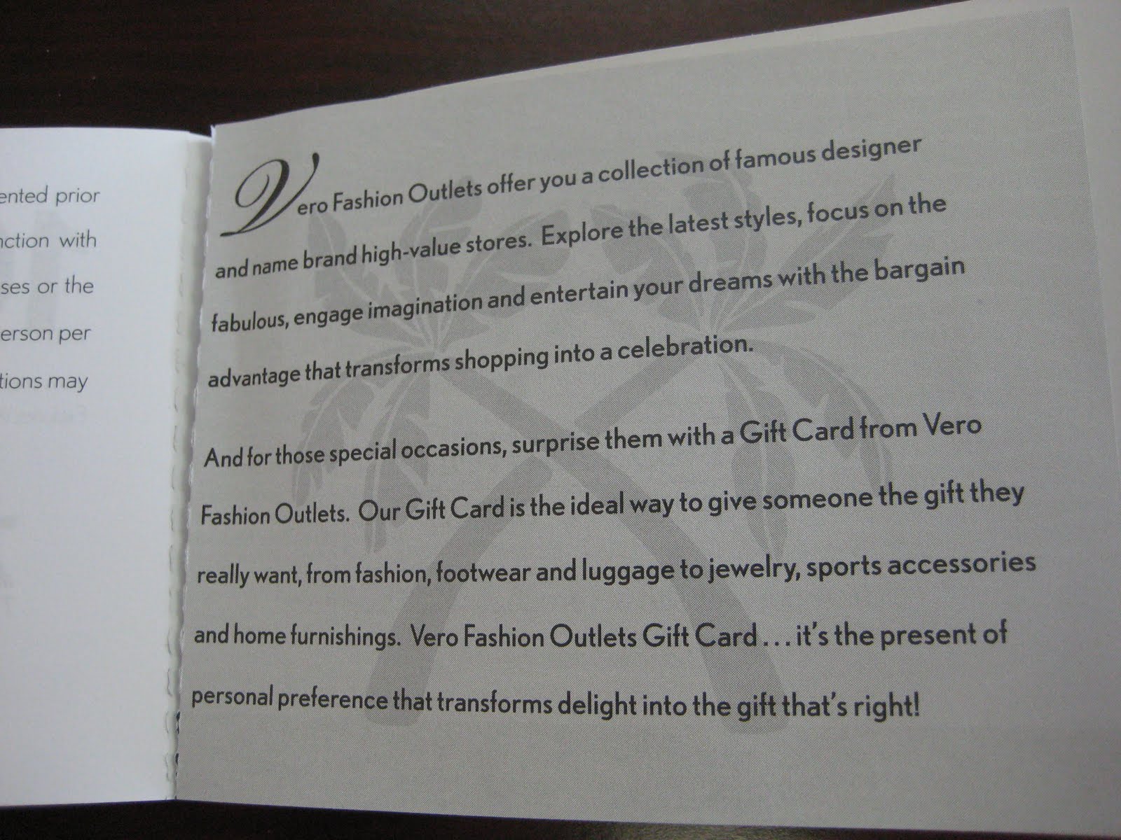 southern-living-preppy-style-vb-outlet-coupon-book-reading-it-to