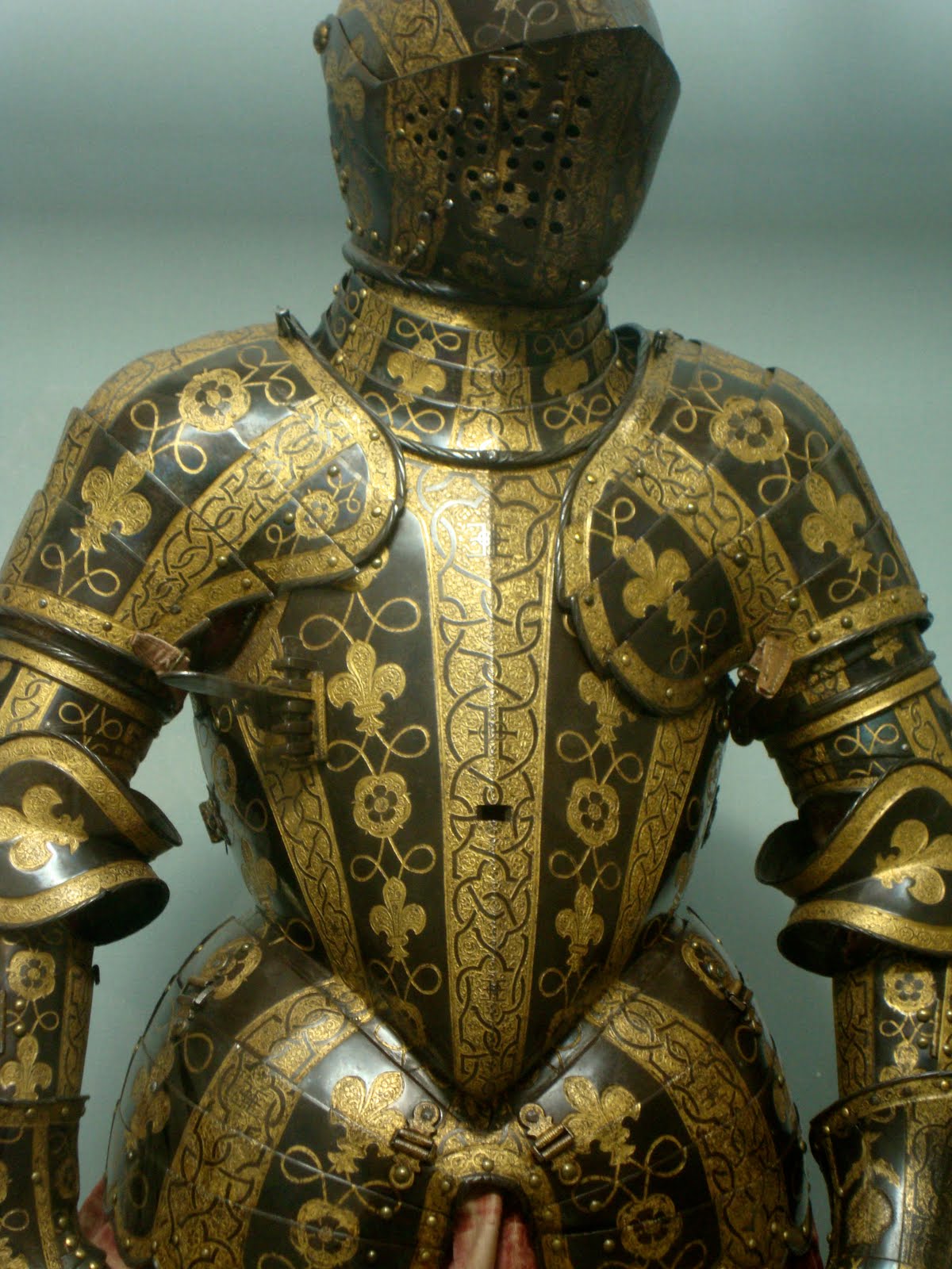 Symmetry Pattern & Color 2012: Pattern + Armor